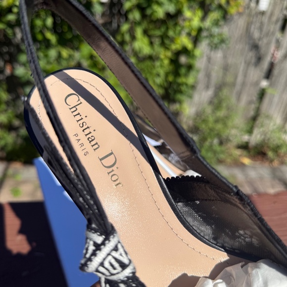 Christian Dior Slingback Pump - Picture 3 of 12